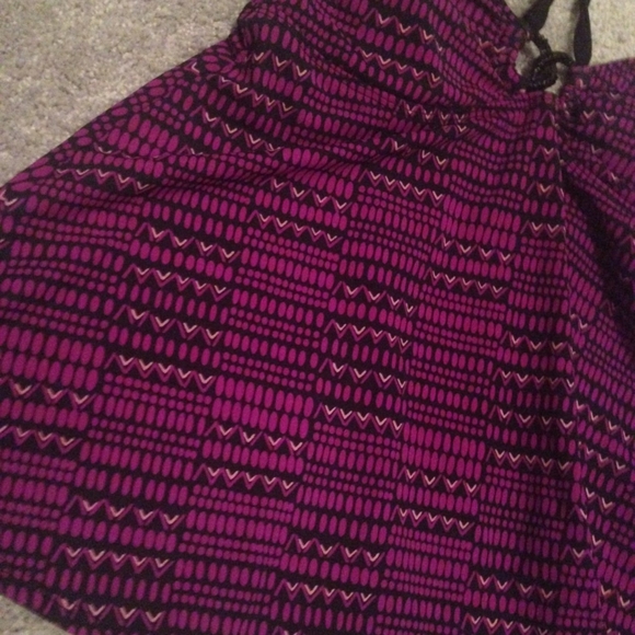 SOLD - 3/$25 🌺🔻Babydoll magenta swim top🔺🏝 - Picture 3 of 3